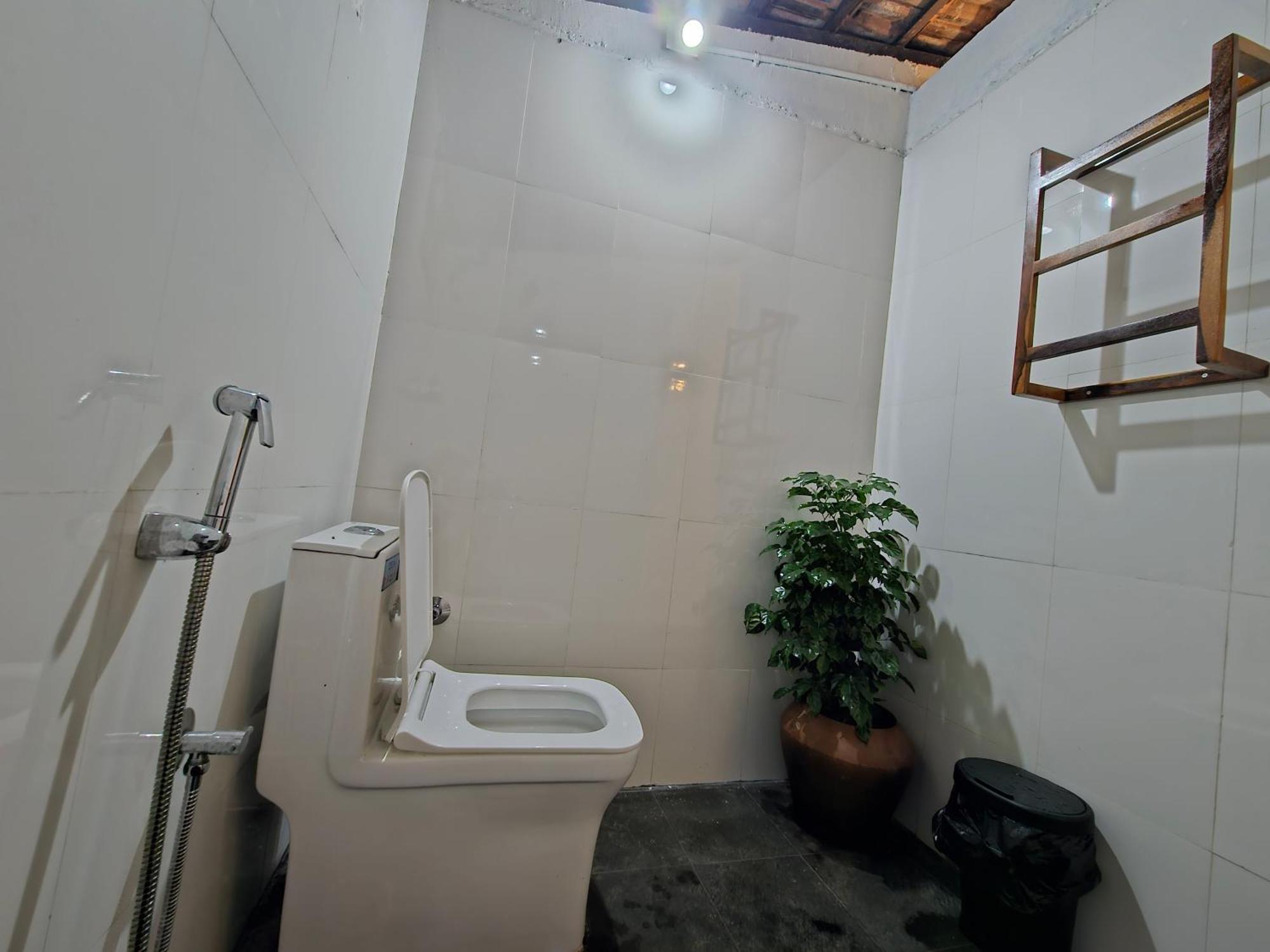 Benomadic Eco Hostel, Madikeri, Coorg Suntikoppa エクステリア 写真